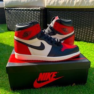 Air Jordan 1 bread toe